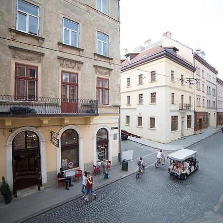 Apartment On Virmenska 3, With 2 Separate Bedrooms Lvov Exteriér fotografie