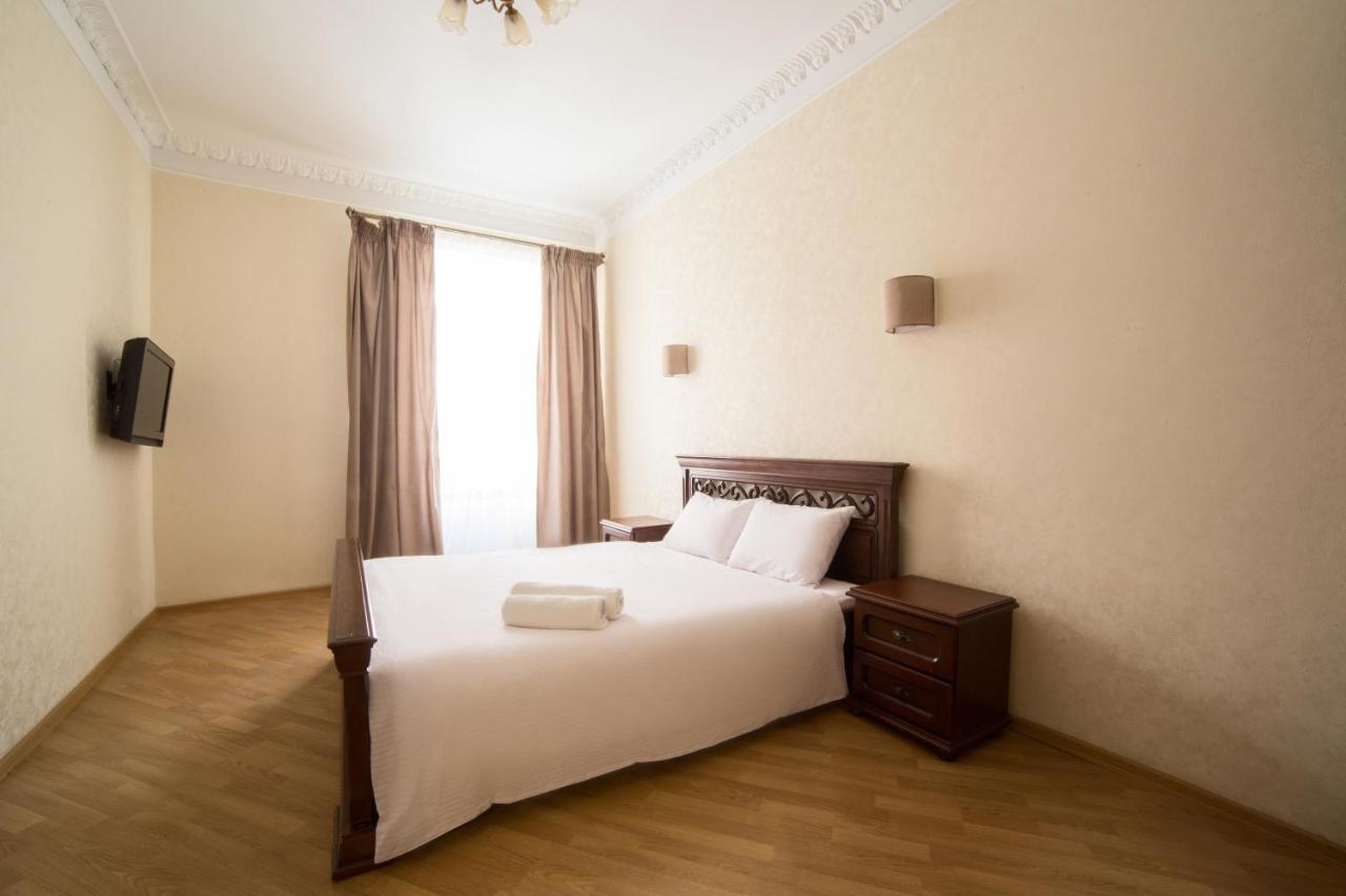 Apartment On Virmenska 3, With 2 Separate Bedrooms Lvov Exteriér fotografie